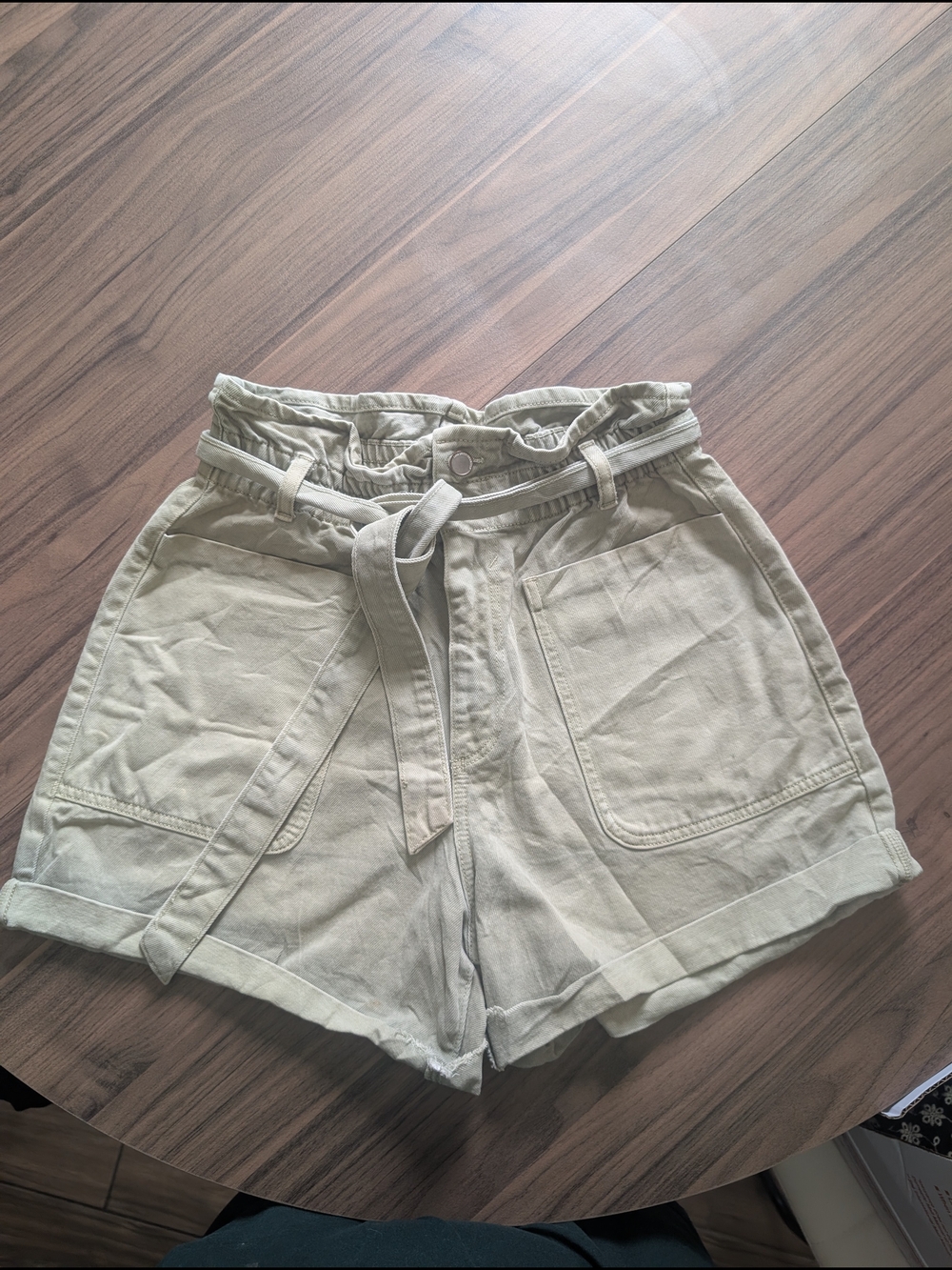 Zara High-Waist Paperbag Shorts in Light Beige